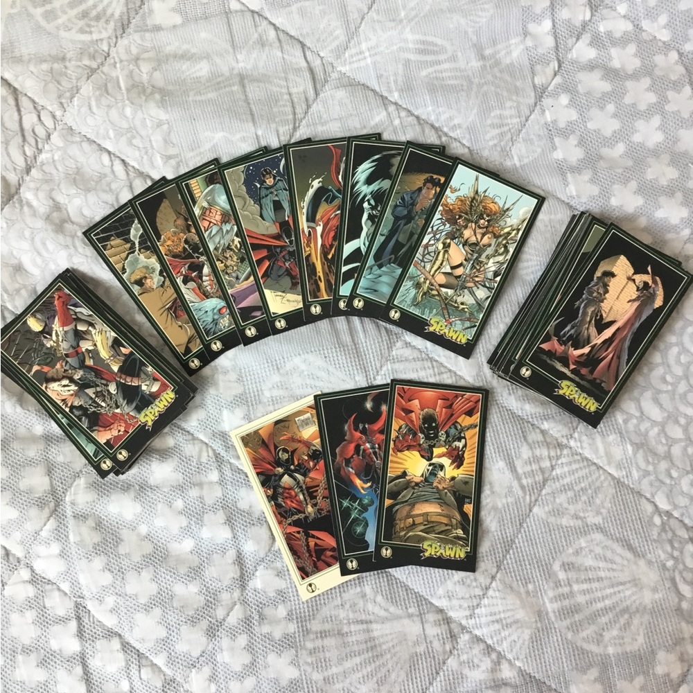 Trading Cards - 60 assorted 1995 spawn trading cards.